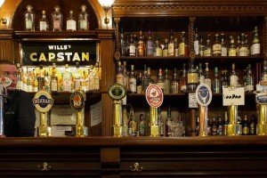 5 Edinburgh - The Bow Bar