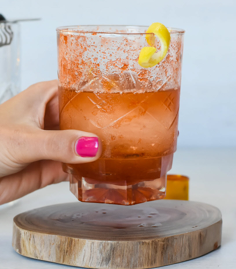 How to Make a Caramelized Old Fashioned Cocktail