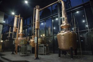 Dueling Barrels Brewery & Distillery - Vendome Copper & Brass Works Copper Pot Still 3