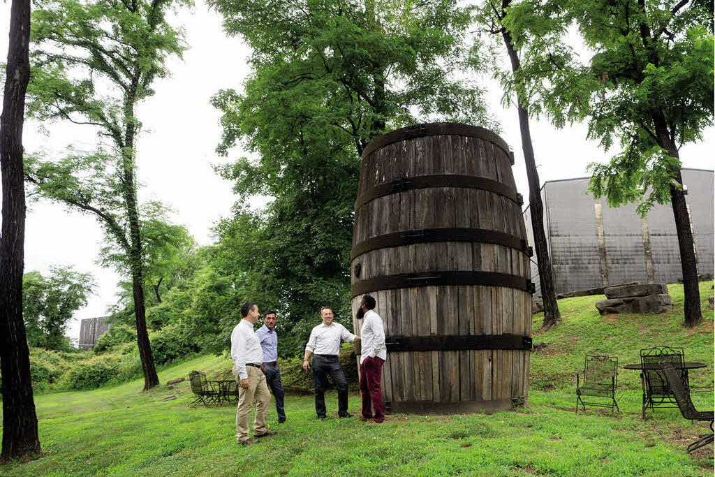 Bardstown the Book - The largest bourbon barrel in the world at Bardstown 1792 Distillery