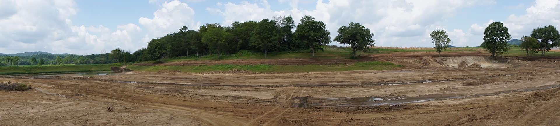 Log Still Distillery - 10 Acre Lake, Panorama