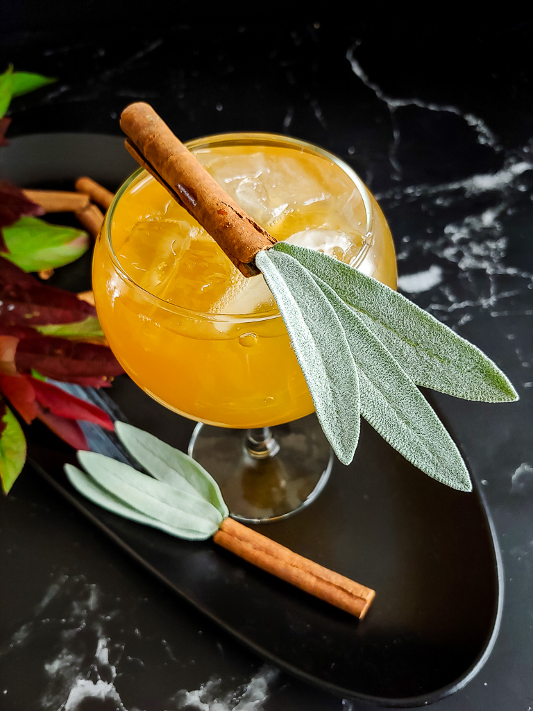 How to Make a Core Values Apple Bourbon Cocktail – Tastes of Fall