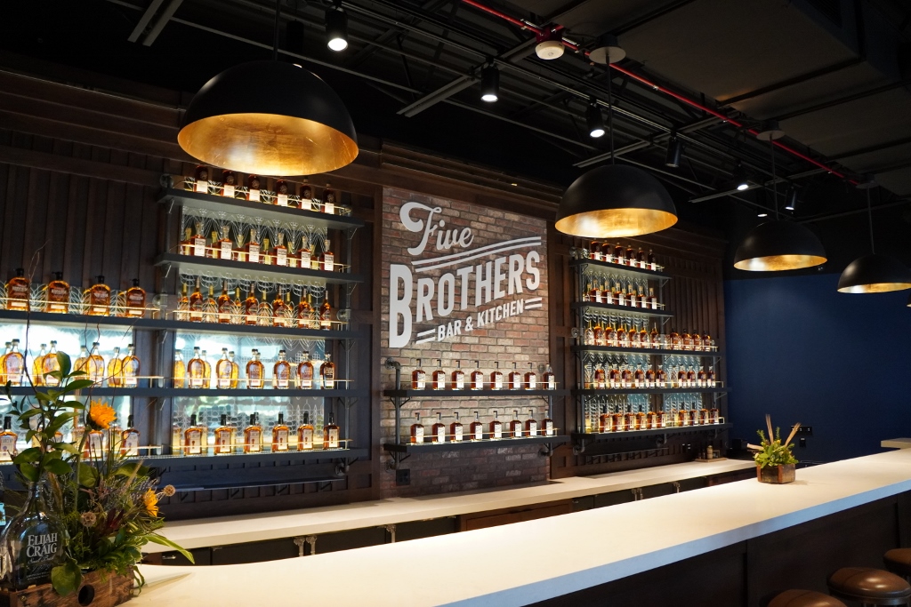 Heaven Hill Bourbon Experience - FIve Brothers Bar & Kitchen, Bartop