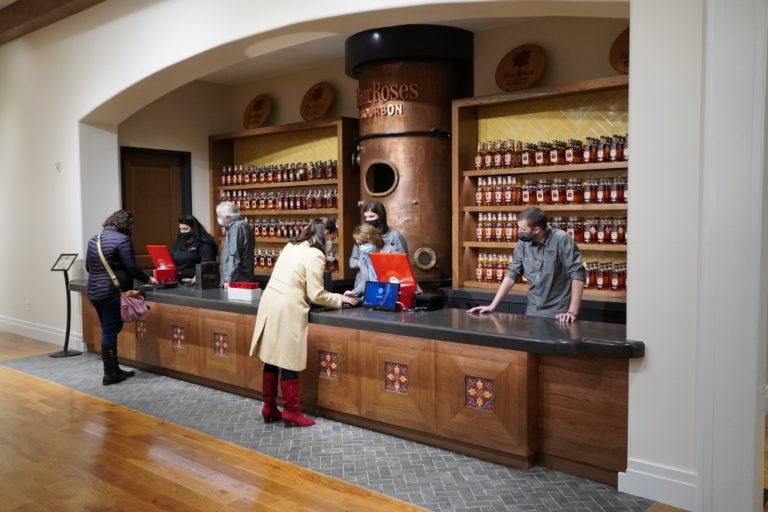 A Day on the Trail Four Roses Distillery Celebrates Opening of New 14k