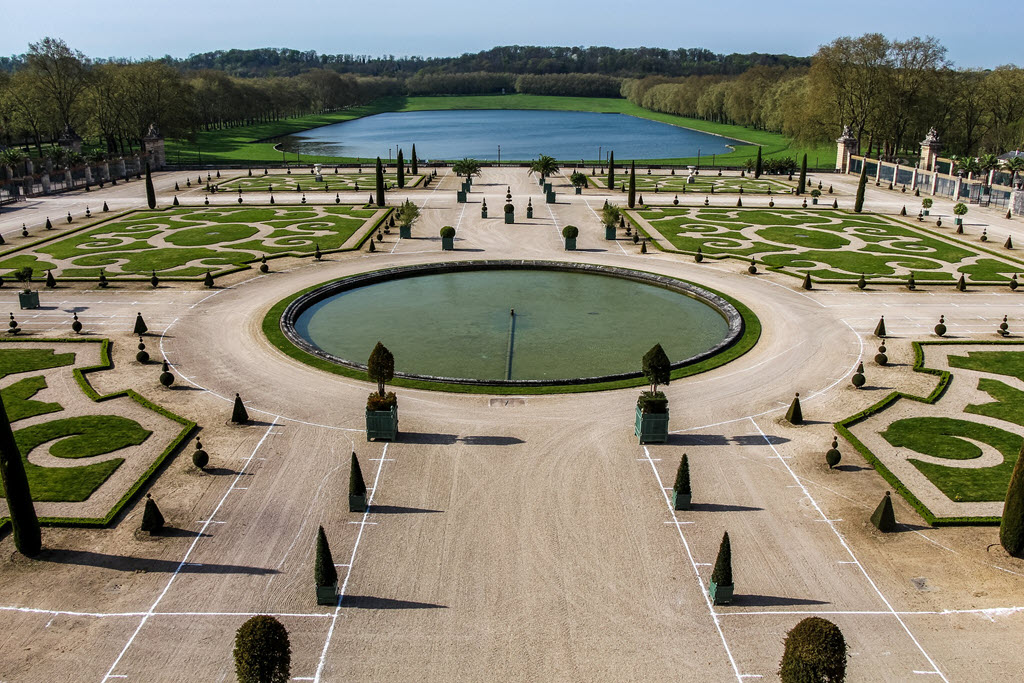 Versailles Orangerie - Winter time with no fruit trees