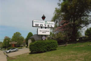 Bardstown Parkview Motel - Photo taken circa November 2011