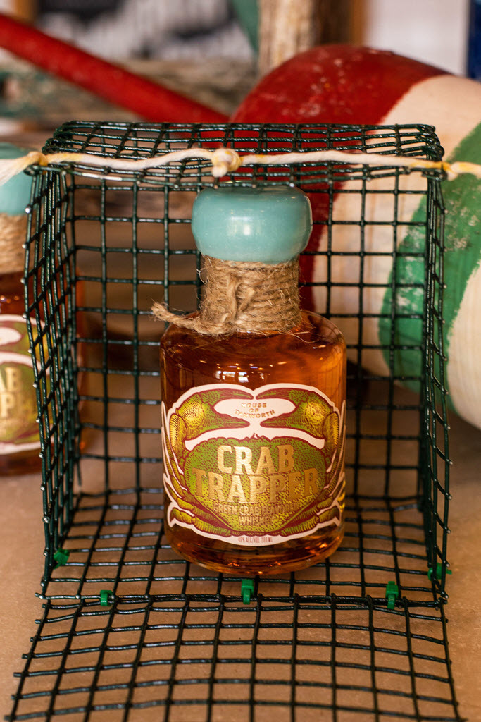 Tamworth Distilling - House of Tamworth Crab Trapper – Green Crab Flavored Whiskey