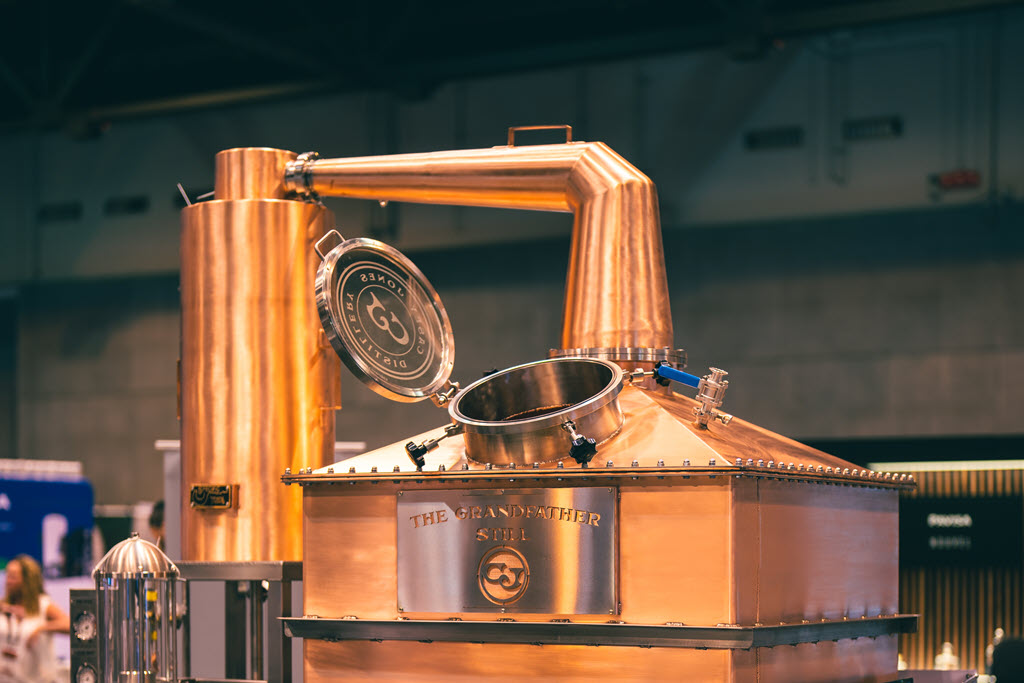 Casey Jones Distillery - The Grandfather 150 Gallon Coffin Pot Still