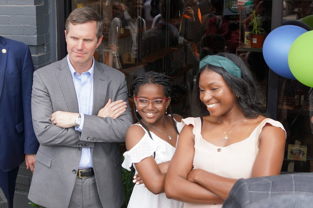 Fresh Bourbon Distillery - Kentucky Gov Andy Beshear, Kadyn and Laura Edwards Strike a Pose