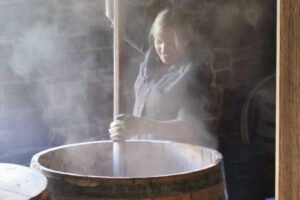 George Washington's Distillery & Gristmill - Master Distiller Lisa Wicker
