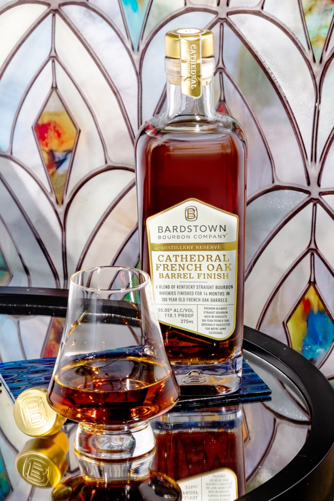 Bardstown Bourbon Company – Distillery Reserve, Cathedral French Oak Finish Kentucky Bourbon Whiskey, Bottle, Glass