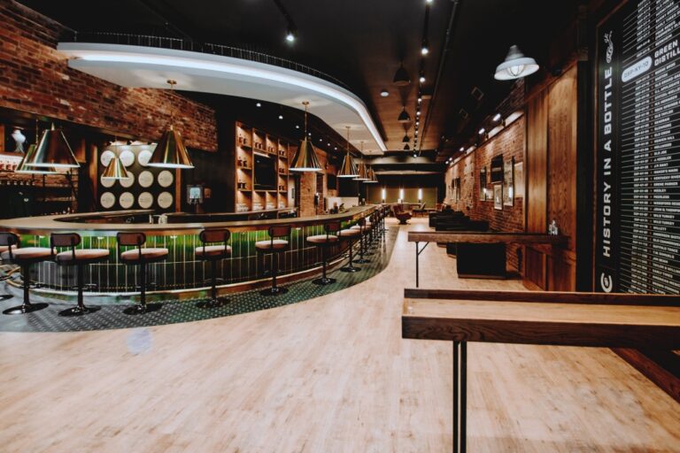 Green River Distilling Opens Visitor Experience on Louisville’s Whiskey ...